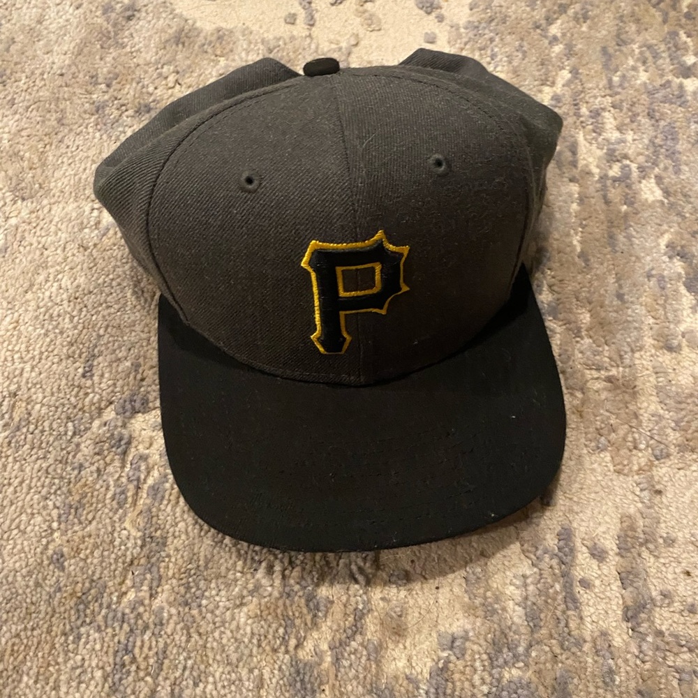 Pittsburg pirates hat